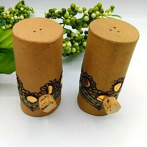 Studio Art JW Gold Trimmed Salt & Pepper Shakers